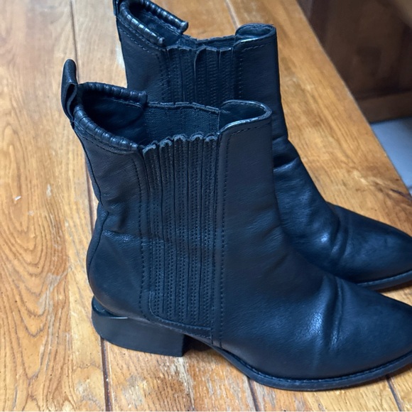 Alexander Wang Black Anouck Ankle Boots (‎35) - Picture 2 of 11